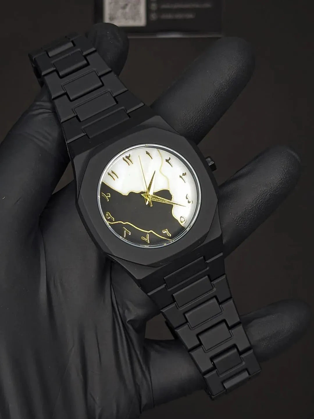 CarbonX Arabic Watch™