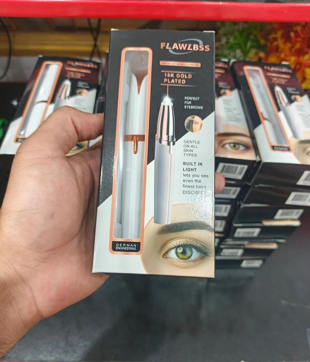 BrowGlow Precision Trimmer™